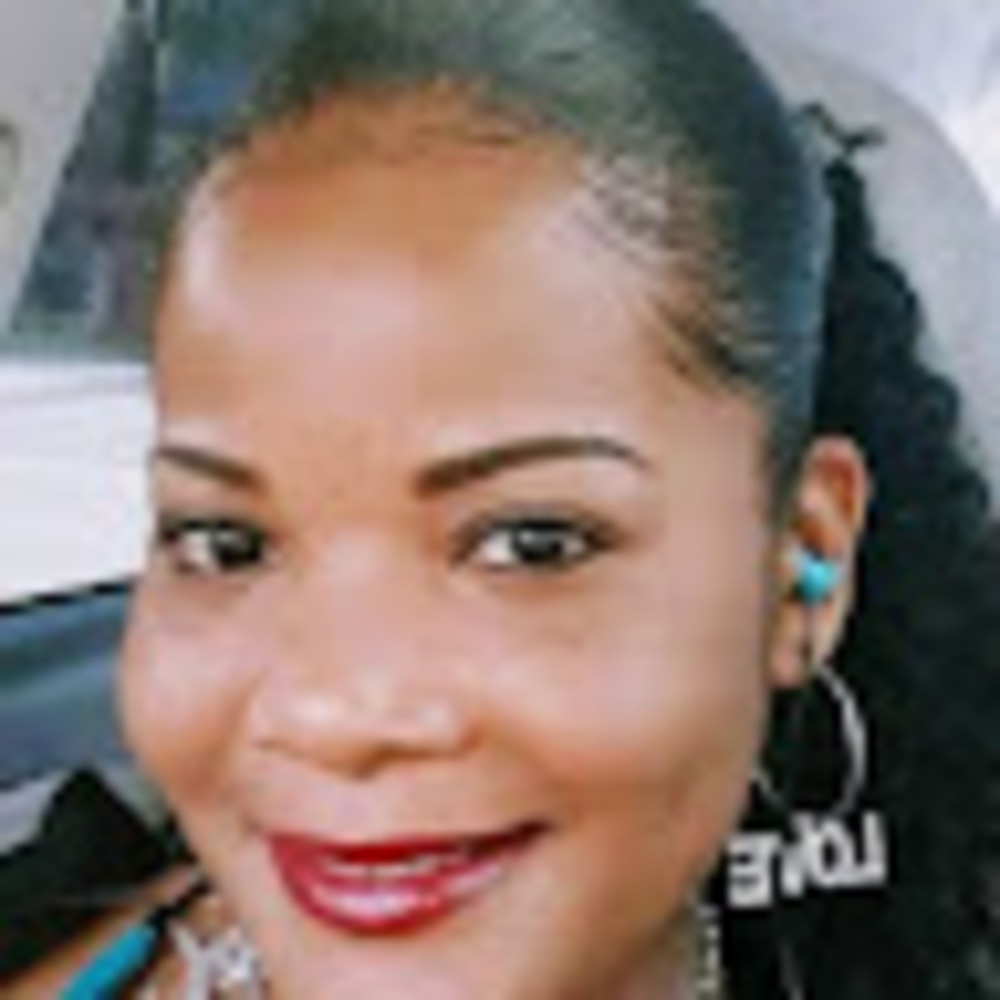 Meet your Posher, Teanisha